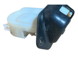 Zámek zadních dveří Nissan Juke I F15 2010