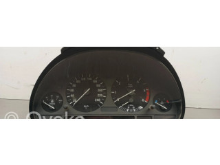 Přístrojová deska BMW 5 E39 1997 8376192, 8370086