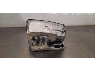 Дисплей    4M8919617H   Audi Q8