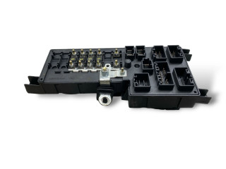 Блок предохранителей  518322326, 8637841   Volvo V70    