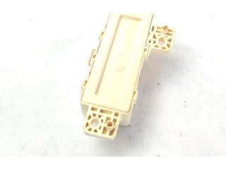 Блок предохранителей 91940-D3060   KIA Sportage    