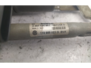 Моторчик дворников 1T0955119D    Volkswagen Touran I