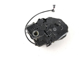 Zámek zadních dveří 2K5827201C, 35313 Volkswagen Caddy 2010