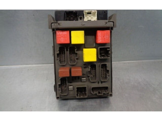 Pojistková skříňka Řídící jednotka BSM 8200315957, 8200316856 Renault Espace III 2003