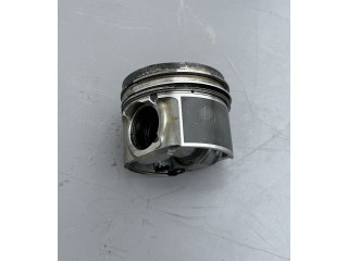 Píst Subaru XV I EE20