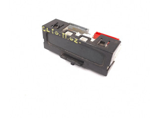 Дисплей    P8200028364A, 216562178A   Renault Clio II