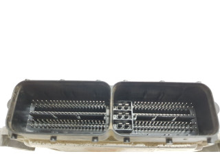 Блок управления двигателя 55280913, 0281032339   Fiat 500L