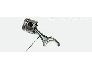 Поршень Mitsubishi Montero