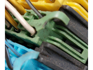 Pojistková skříňka 443941822B, 896051 Audi 80 90 S2 B4 1995