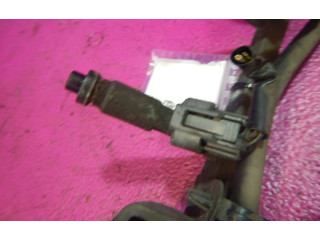 Vstřikovací lišta    Mazda 323    CE04D16 