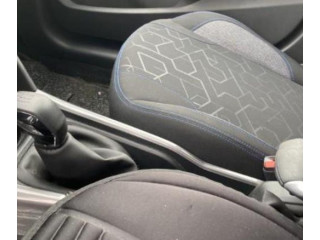 Спидометр (приборный щиток)    9825986180   Peugeot 2008 I