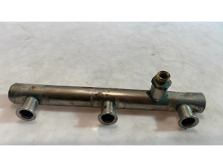 Топливная рампа 06E130090F   Audi A4 S4 B8 8K 3.2  для двигателя cala