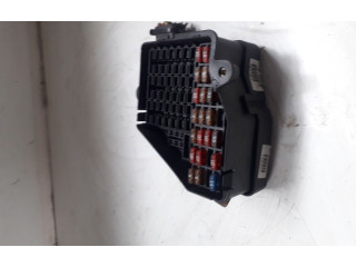 Блок предохранителей Volkswagen Golf IV