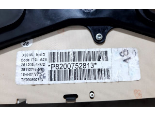 Панель приборов P8200752813, 134585   Dacia Logan I       