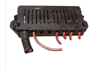 Блок предохранителей 9162323 Volvo V70