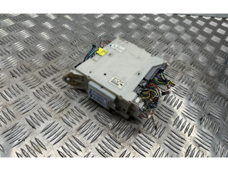   Pojistková skříňka 8273030631   Lexus GS 300 350 430 450H 2008