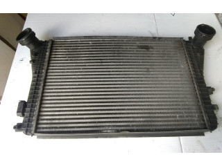 Интеркулер  1K0145803   Audi A3 S3 8P 2.0