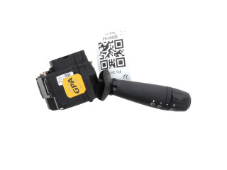 Ручка стеклоочистителей 8201168008 Dacia Duster