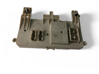 Pojistková skříňka 30728906 Volvo S40 2006