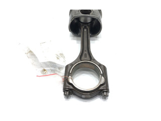 Píst D4204T8 Volvo V40