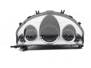 Přístrojová deska Mercedes-Benz E C207 W207 2010 A2129003509