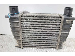 Интеркулер  8200471885   Renault Clio III 