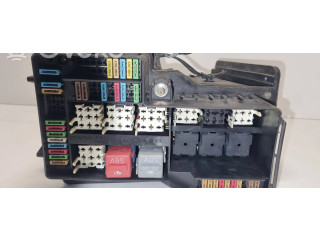   Pojistková skříňka    BMW 3 E36 1997