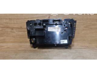 Блок управления климат-контролем 8697140   Volvo V70