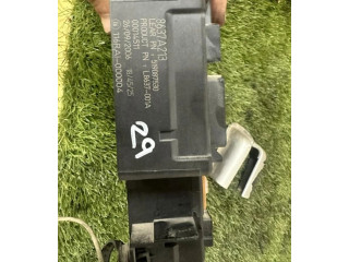 Блок предохранителей 519087530, 519087530 Mitsubishi Outlander