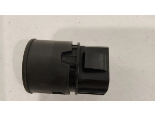 Включатель зажигания и стартера