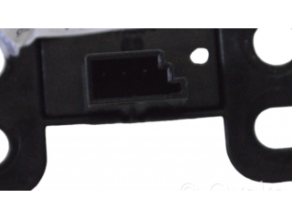 Кнопка крюка в багажнике