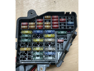 Блок предохранителей     Audi RS3 8PA    