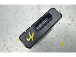 Блок комфорта 284Y66LA7A, F005V03266 Dacia Sandero