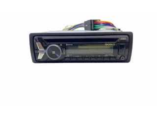 Радио/ проигрыватель CD/DVD / навигация