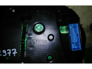 Přístrojová deska Volkswagen Passat Alltrack 1999 3B0920822A, 0090059