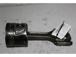 Поршень с шатуном 55283099 Fiat 500X