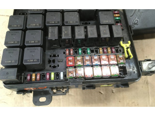 Блок предохранителей 670033407   Maserati Levante    