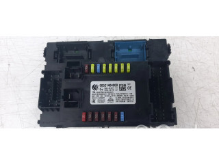 Блок предохранителей 00521404900 Jeep Renegade