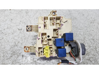   Pojistková skříňka 0689002050   Lexus ES 250 - 300 - 330 1993