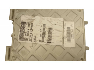 Блок предохранителей BV6N14A073, DJ53117   Ford Focus    