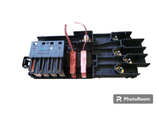 Блок предохранителей 2115452601 Mercedes-Benz R W251