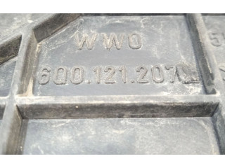 Вентилятор радиатора 6Q0121207 Skoda Fabia Mk1 (6Y)