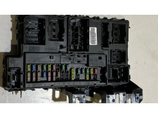 Pojistková skříňka JR3T15604 Ford Mustang VI 2016