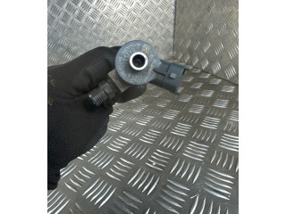 Форсунка 0445110800, H8201636333    Renault Clio V   