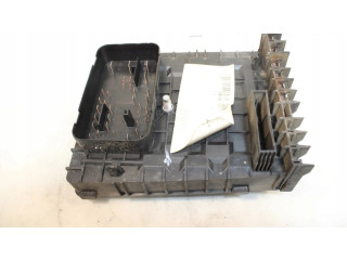 Блок предохранителей Volkswagen Touran I