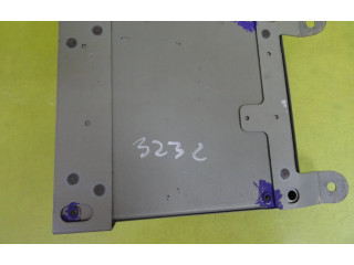 Блок управления двигателя E2T86886M1, Z5B56J Mazda 323 F