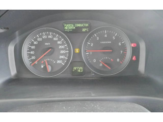 Панель приборов Volvo C30