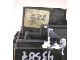 Ручка стеклоочистителей 33779002 Citroen Berlingo