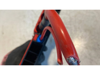 Узел подключения плюсовых проводов