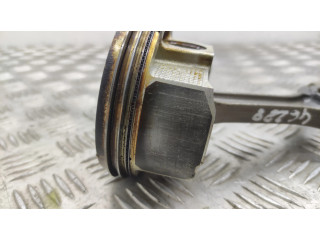 Поршень с шатуном Nissan 370Z для бензинового двигателя 3.7